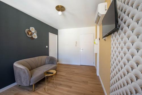 WelcomeAgen*Clim*Fibre*Salvador Dali in Agen Városközpont