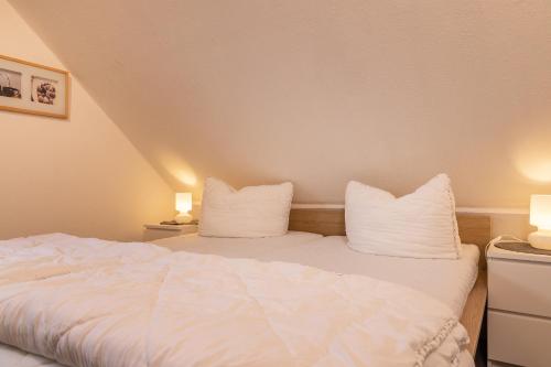 Apartment with Balcony image 5