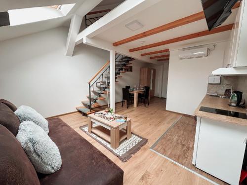 مطبخ, San Lux Dunavska in نوفي ساد