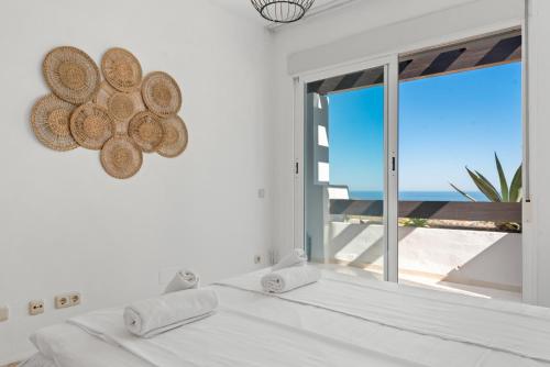 Calahonda apt by Costarentals - Ref 205 - image 2