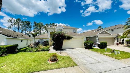 Golf Course Views With West Facing Pool And Spa