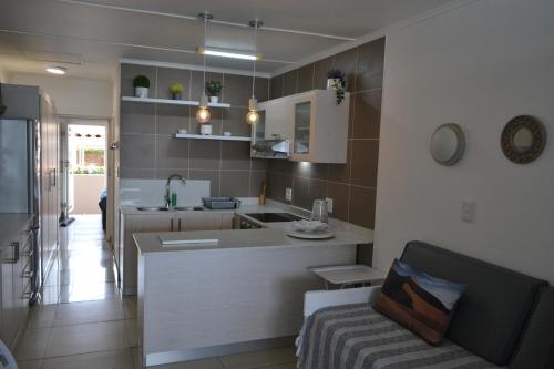 Driftsands Sea View Flats in Uvongo Beach