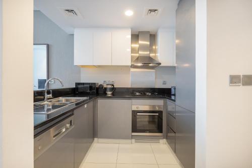 Spectacular Burj Khalifa view service apartment, Dubaï (photo 9)