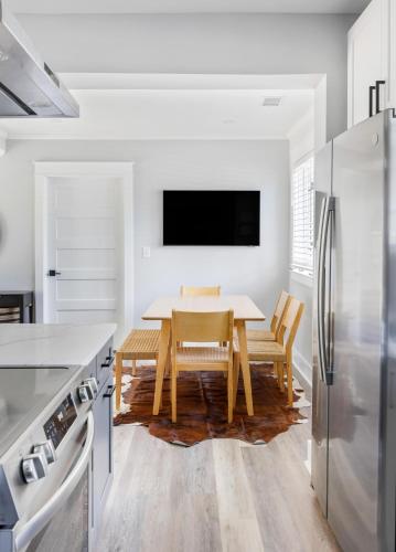 Palmetto Grove Walk to Shem Creek Mins to Dwtn Palmetto Grove Walk to Shem Creek Mins to Dwtn