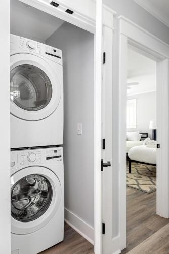 Palmetto Grove Walk to Shem Creek Mins to Dwtn Palmetto Grove Walk to Shem Creek Mins to Dwtn