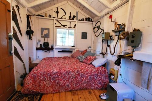 B&B Glenfield - The Stabbin Cabin on Grant Island Brantingham Lake - Bed and Breakfast Glenfield