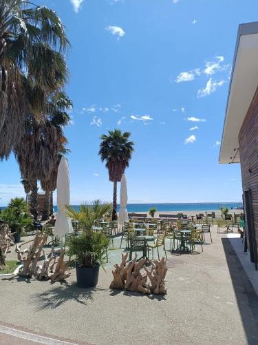 LAMBERTI Beach Apartment - 150 m from the sea - AC - WIFI