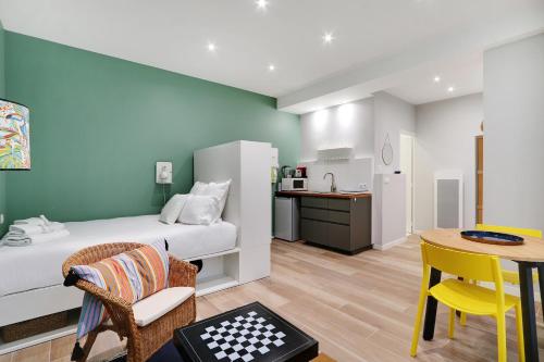 Pick A Flat's Apartment near Eiffel Tower - Allée Marguerite Yourcenar
