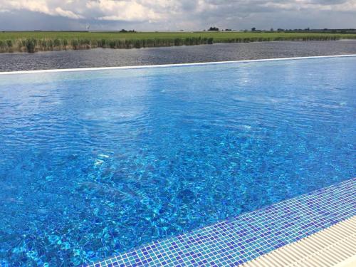 Lucas investment Q14-302 in Ștefăneștii de Jos