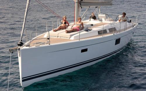 Sailboat Hanse 455