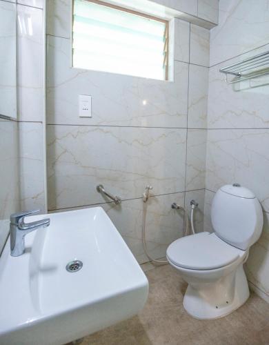 Deluxe Double Room image 3