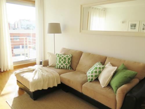  Charming Apartment - 2 Bedrooms & Garage in Lissabon
