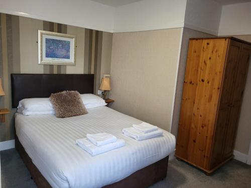 Double Room image 2