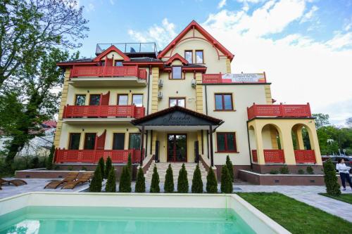 . ETA APARTMENT