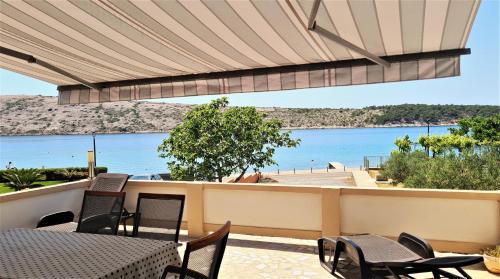 Villa Petra - Apartment - Rab