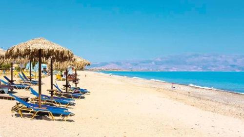 Beach, Ledra Maleme Hotel in Platanias