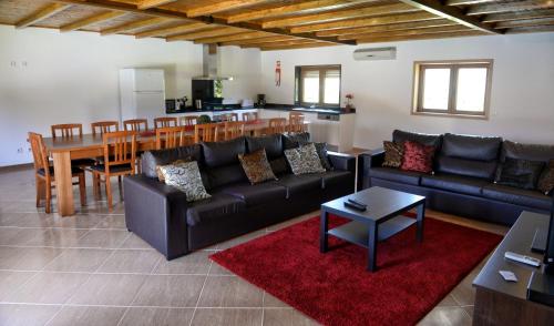 8 bedrooms villa with private pool furnished garden and wifi at Celorico de Basto photo 2