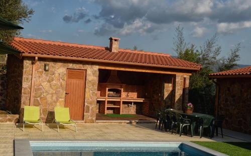 8 bedrooms villa with private pool furnished garden and wifi at Celorico de Basto