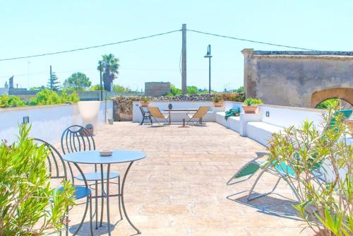 2 bedrooms apartement with shared pool enclosed garden and wifi at Minervino di Lecce 8 km away from the beach