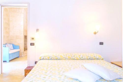 2 bedrooms apartement with shared pool enclosed garden and wifi at Minervino di Lecce 8 km away from the beach