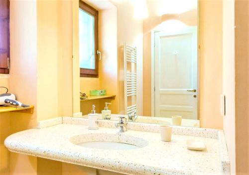 2 bedrooms apartement with shared pool enclosed garden and wifi at Minervino di Lecce 8 km away from the beach