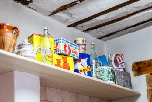 Konyha, Spacious House in Llano de Bureba with Fireplace & Mountain View in Poza De La Sal