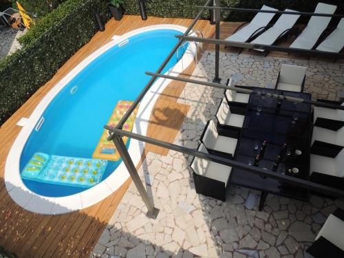 4 bedrooms villa at Vantacici 100 m away from the beach with sea view private pool and jacuzzi