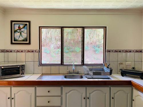 Konyha, Casa Mano de Tigre in Birri De Santa Barbara