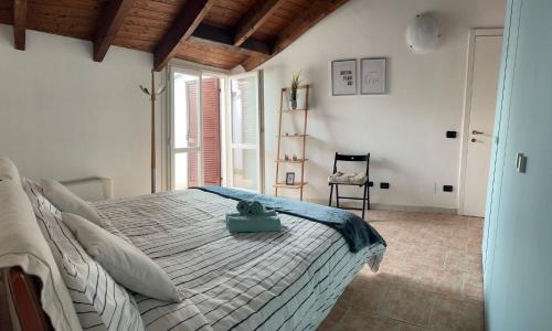 Intero Appartamento Ristrutturato - Voghera - Apartment