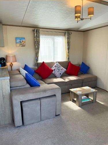 GOOD SHIP LOLLIPOP LODGE - Birchington-on-Sea - 6 mins drive to Minnis Bay Beach