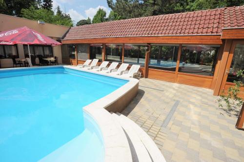 Park Hotel Gyula - image 9
