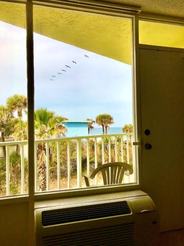 Sea Haven - Sea View at Symphony Beach Club in Ormond Beach, USA