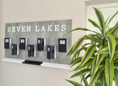 7 LAKES Aparthotel