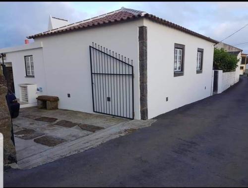 Charming house in São Mateus gîte à louer Pesqueiro