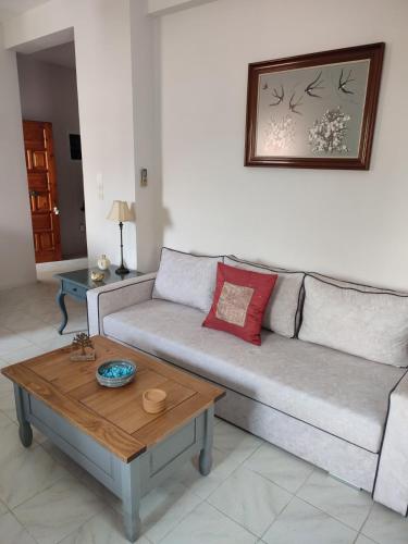  ARITI HOLIDAY APARTMENT in Vathí