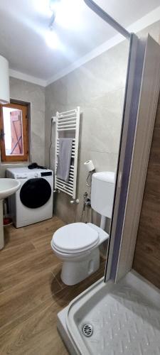 Bathroom, 2 bedrooms appartement with balcony and wifi at Pizzoferrato in Pizzoferrato