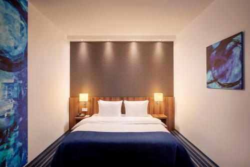 1 queen bed
