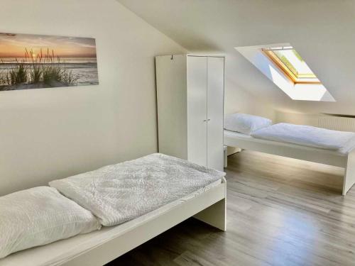 Apartment with Balcony in Marl - MAR-UW5C-DG