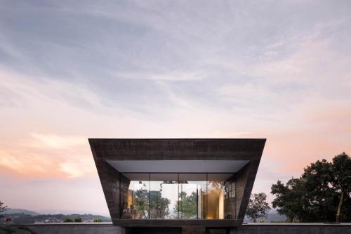 สระว่ายน้ำ, Casa dos Sobreiros by LovelyStay in อาร์โนยา