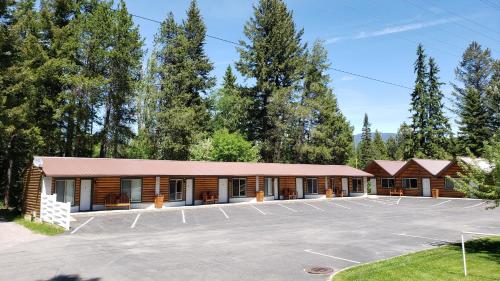 Beargrass Lodging & RV Resort