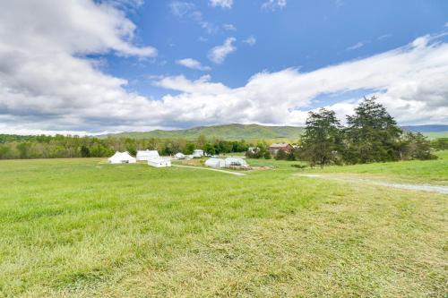 Quiet Farmhouse on 77 Acres Near Shenandoah River! in Elkton, USA