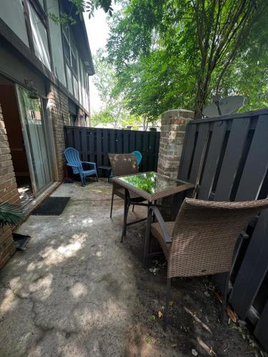 #2BR Cozy Villa - Mins to Historic STM Amusement Park! - image 10