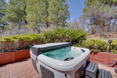 Breweries, Hiking Trails & Museums: Monument House in Woodmoor (CO)