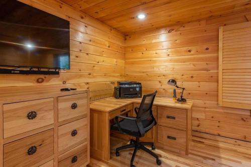 Fully Stocked Cabin Retreat w/ Game Room & Pond!