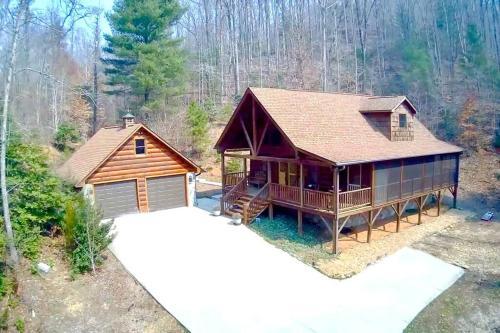 Fully Stocked Cabin Retreat w/ Game Room & Pond!