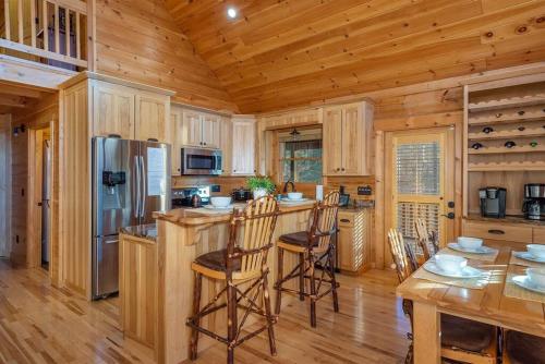 Fully Stocked Cabin Retreat w/ Game Room & Pond!