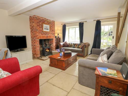 Lower Calbourne Mill Yarmouth - image 12