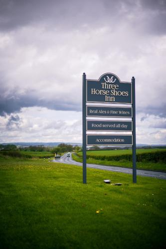 Three Horseshoes Inn - image 5