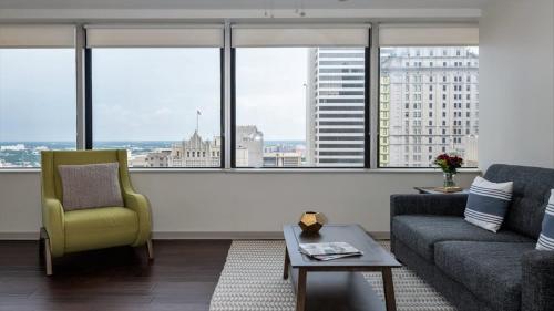16th FL Bold CozySuites with pool, gym #1 in Dallas, USA