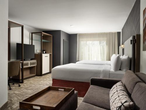 SpringHill Suites Kansas City Overland Park - image 11